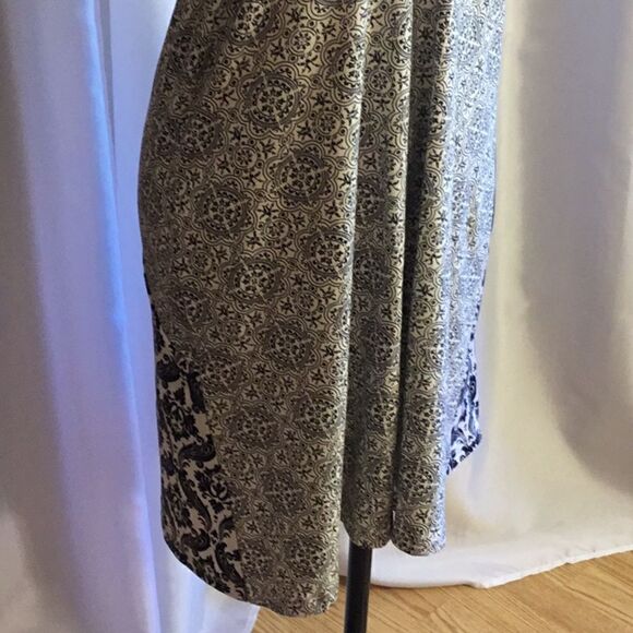 Dress in patchwork design in size medium - Picture 4 of 9